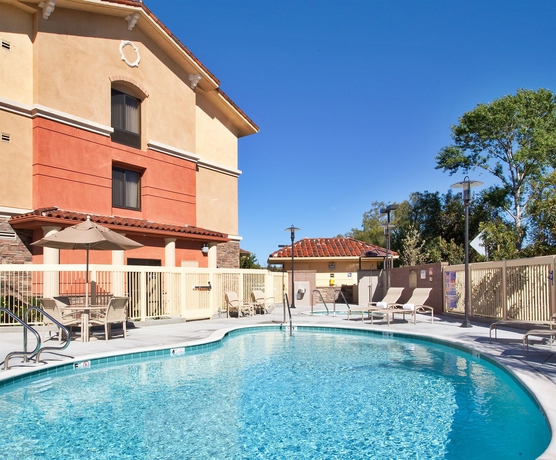 Imagen de la piscina del Hotel Hampton Inn and Suites Thousand Oaks, Ca. Foto 16