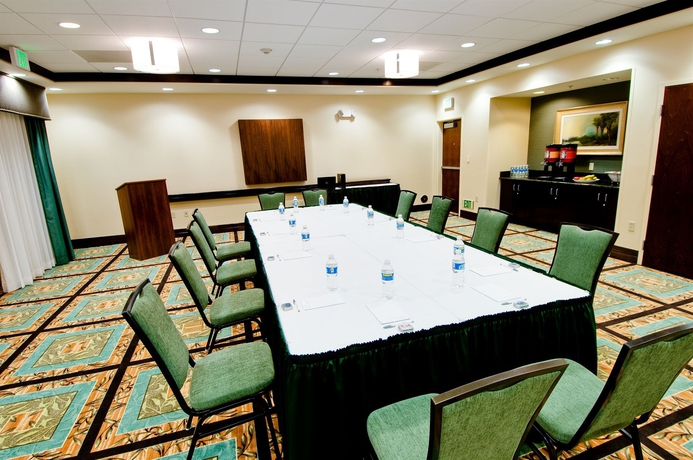 Imagen de los interiores del Hotel Hampton Inn and Suites Thousand Oaks, Ca. Foto 12