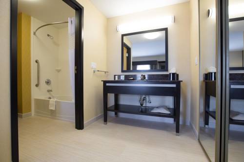 Imagen de la habitación del Hotel Hampton Inn and Suites Toledo/westgate. Foto 3