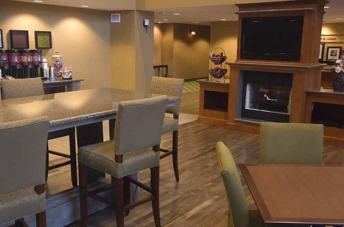 Imagen del bar/restaurante del Hotel Hampton Inn and Suites Tucson East/williams Center. Foto 4