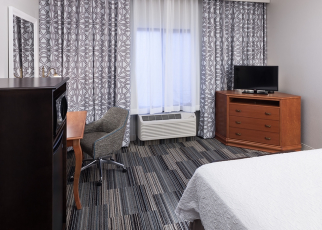 Imagen de la habitación del Hotel Hampton Inn and Suites Tulare. Foto 8