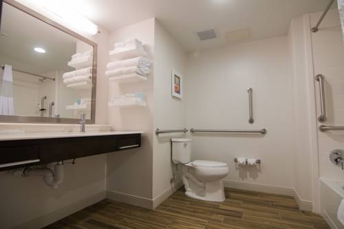 Imagen de la habitación del Hotel Hampton Inn and Suites Tulsa Downtown. Foto 4