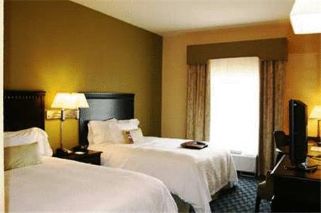 Imagen de la habitación del Hotel Hampton Inn and Suites Tulsa North/owasso. Foto 6