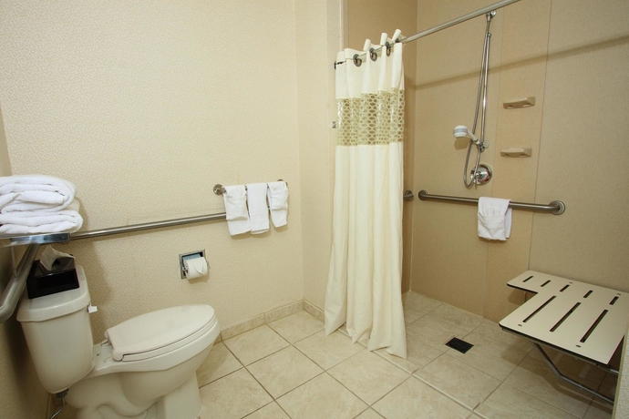 Imagen de la habitación del Hotel Hampton Inn and Suites Valdosta/conference Center. Foto 5