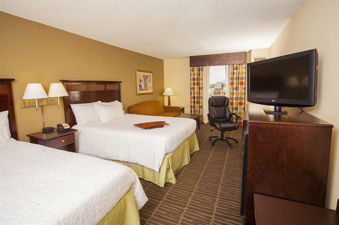 Imagen de la habitación del Hotel Hampton Inn and Suites Valdosta/conference Center. Foto 11