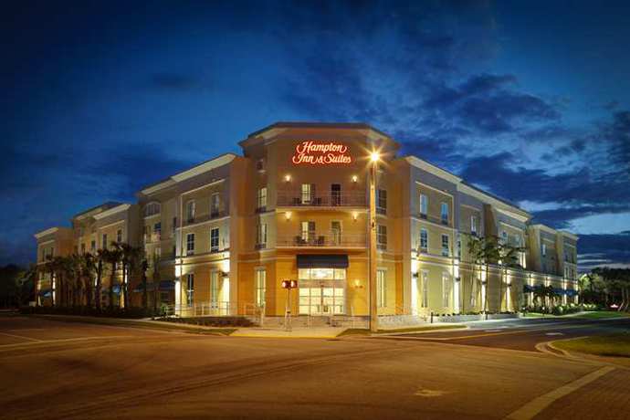 Imagen de los interiores del Hotel Hampton Inn and Suites Vero Beach Downtown. Foto 5