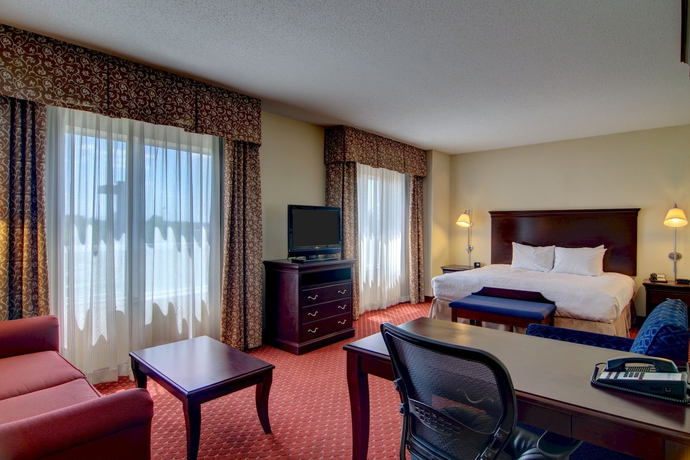 Imagen de la habitación del Hotel Hampton Inn and Suites Washington-dulles International Airport. Foto 10