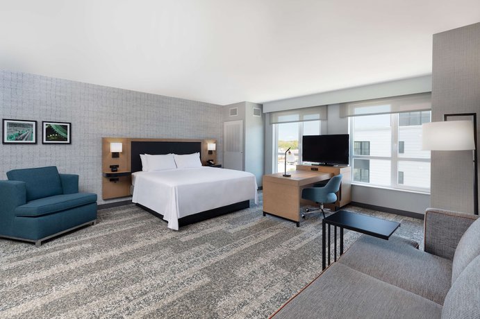 Imagen de la habitación del Hotel Hampton Inn and Suites Watertown Boston. Foto 7