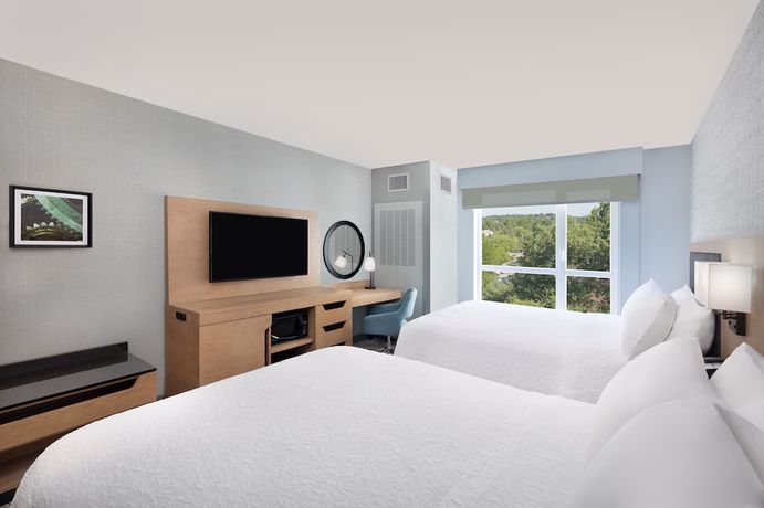 Imagen de la habitación del Hotel Hampton Inn and Suites Watertown Boston. Foto 12