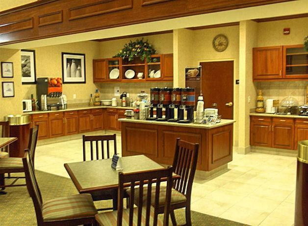 Imagen del bar/restaurante del Hotel Hampton Inn and Suites Williamsburg Historic District. Foto 4