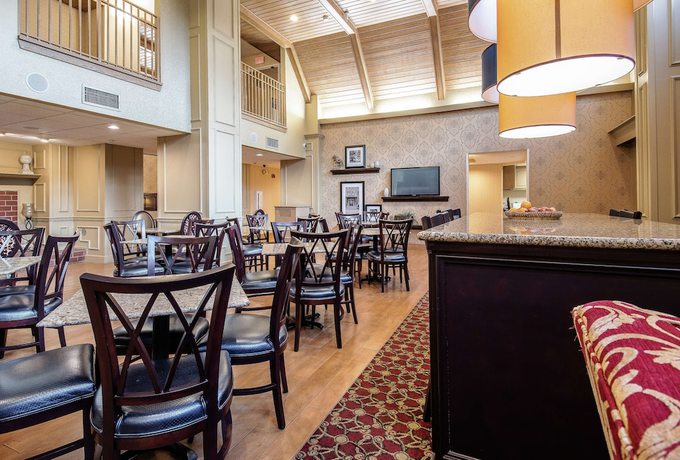 Imagen de los interiores del Hotel Hampton Inn and Suites Williamsburg-Richmond Rd.. Foto 16