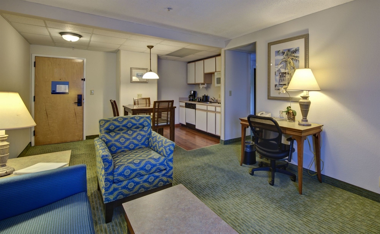 Imagen de los interiores del Hotel Hampton Inn and Suites Wilmington/wrightsville Beach. Foto 11
