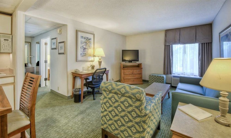 Imagen de los interiores del Hotel Hampton Inn and Suites Wilmington/wrightsville Beach. Foto 13
