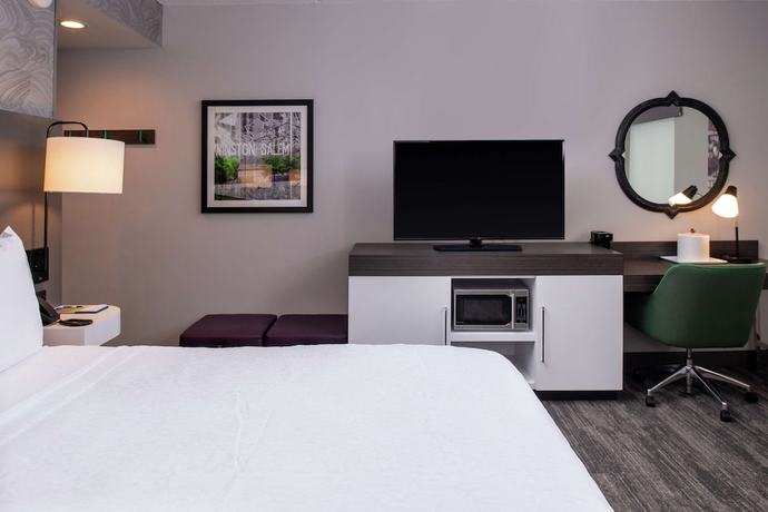 Imagen de la habitación del Hotel Hampton Inn and Suites Winston-Salem Downtown. Foto 5