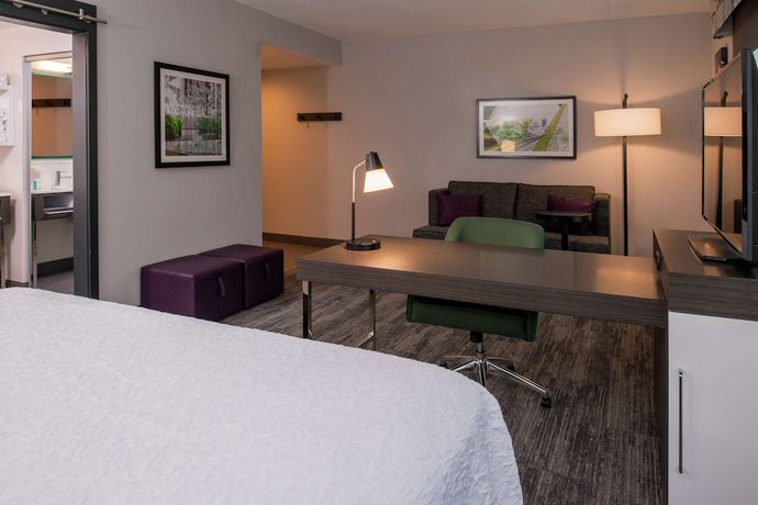 Imagen de la habitación del Hotel Hampton Inn and Suites Winston-Salem Downtown. Foto 12