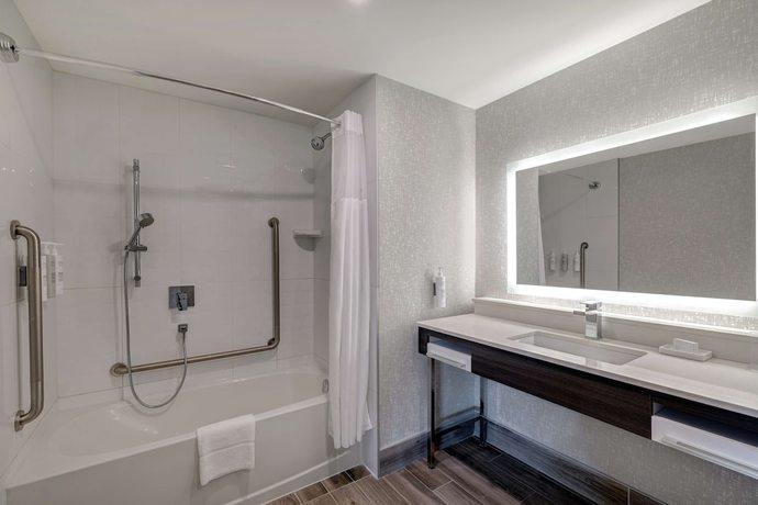 Imagen de la habitación del Hotel Hampton Inn and Suites by Hilton Burlington Toronto. Foto 3