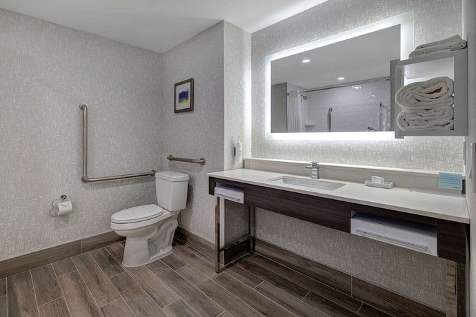 Imagen de la habitación del Hotel Hampton Inn and Suites by Hilton Burlington Toronto. Foto 13