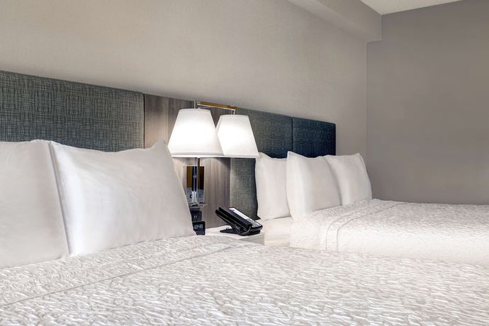 Imagen de la habitación del Hotel Hampton Inn and Suites by Hilton Burlington Toronto. Foto 16