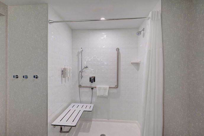 Imagen de la habitación del Hotel Hampton Inn and Suites by Hilton Burlington Toronto. Foto 18