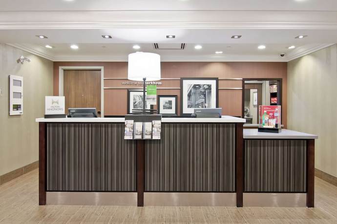 Imagen de los interiores del Hotel Hampton Inn and Suites by Hilton Toronto Markham. Foto 8