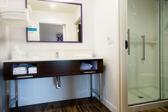 Imagen de la habitación del Hotel Hampton Inn and Suites by Hilton Warrington Horsham. Foto 6