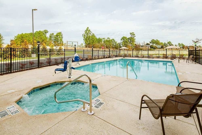 Imagen de los exteriores del Hotel Hampton Inn by Hilton Augusta Fort Gordon. Foto 6