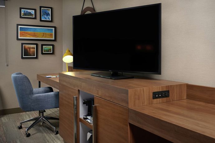 Imagen de la habitación del Hotel Hampton Inn by Hilton Burley. Foto 8