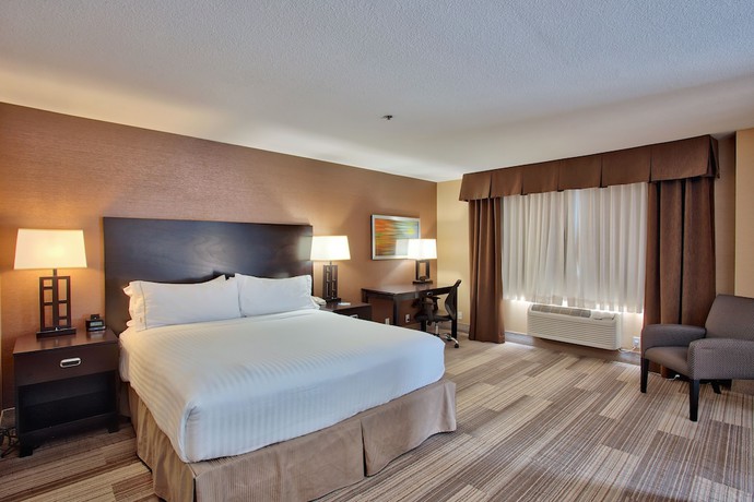 Imagen de la habitación del Hotel Hampton Inn by Hilton Costa Mesa Newport Beach. Foto 8
