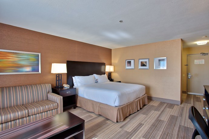 Imagen de la habitación del Hotel Hampton Inn by Hilton Costa Mesa Newport Beach. Foto 12