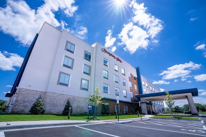 Imagen general del Hotel Hampton Inn by Hilton Huntley Chicago. Foto 1