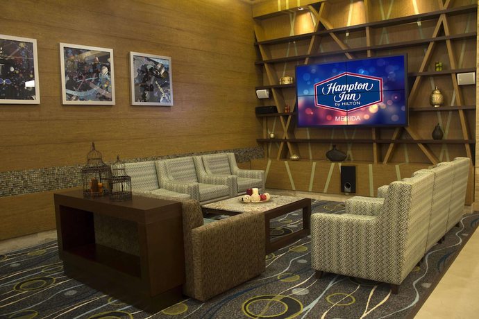 Imagen de los interiores del Hotel Hampton Inn by Hilton Merida. Foto 9