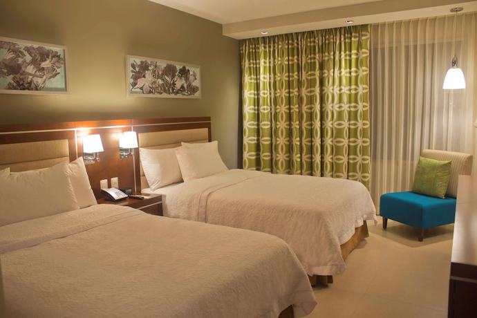 Imagen de la habitación del Hotel Hampton Inn by Hilton Merida. Foto 4