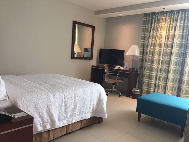 Imagen de la habitación del Hotel Hampton Inn by Hilton Merida. Foto 6