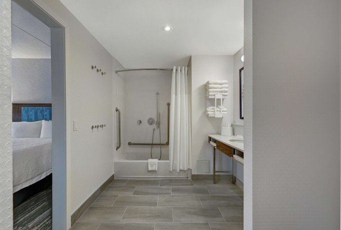 Imagen de la habitación del Hotel Hampton Inn by Hilton Peterborough. Foto 12