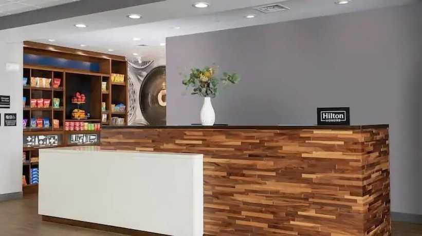 Imagen de los interiores del Hotel Hampton Inn by Hilton Smithfield Selma. Foto 17