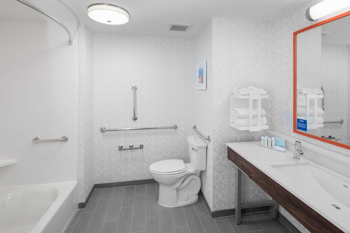 Imagen de la habitación del Hotel Hampton Inn by Hilton Smithfield Selma. Foto 14