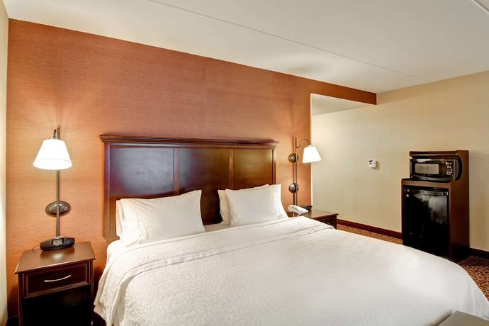 Imagen de la habitación del Hotel Hampton Inn by Hilton Sudbury. Foto 3