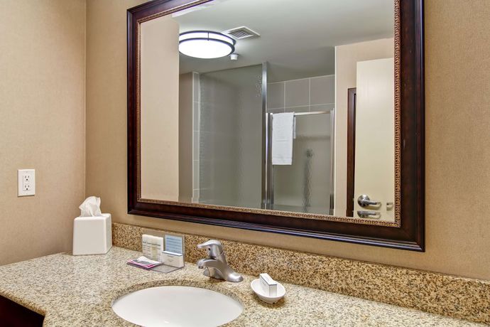 Imagen de la habitación del Hotel Hampton Inn by Hilton Sudbury. Foto 10