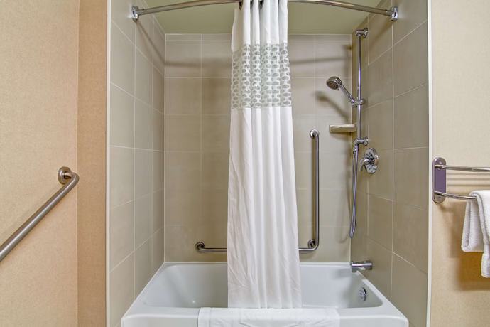Imagen de la habitación del Hotel Hampton Inn by Hilton Sudbury. Foto 16