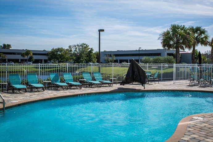 Imagen de la piscina del Hotel Hampton Inn by Hilton Tampa Fairgrounds Casino. Foto 15