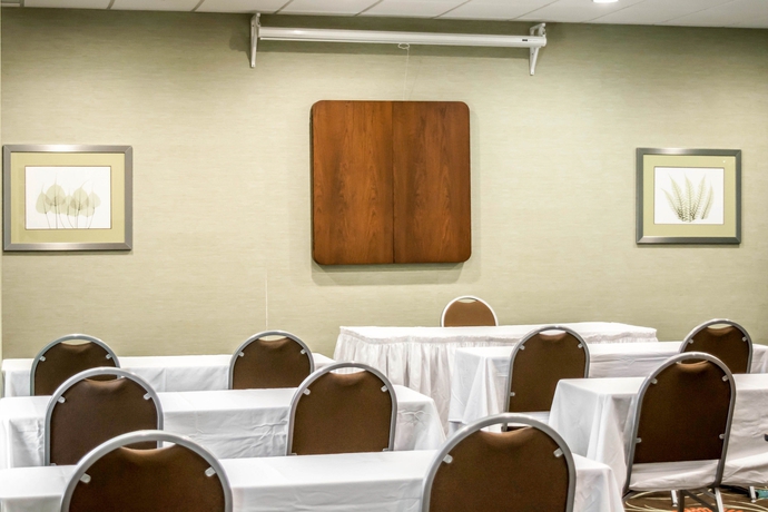 Imagen de los interiores del Hotel Hampton Inn by Hilton Tampa Fairgrounds Casino. Foto 14