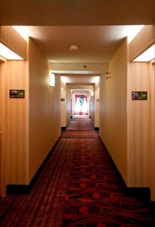 Imagen de los interiores del Hotel Hampton Inn by Hilton Toronto Mississauga West. Foto 17