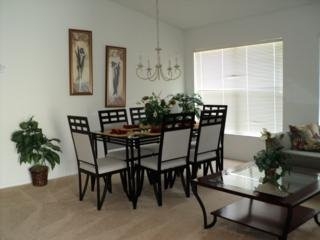 Imagen de la habitación del Hotel Hampton Lakes Homes. Foto 2