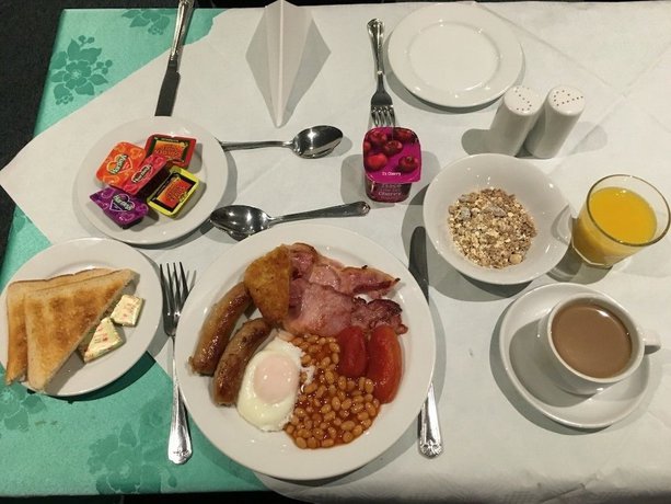 Imagen del bar/restaurante del Hotel Hampton, Llandrindod Wells. Foto 4