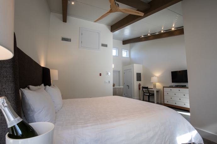 Imagen de la habitación del Hotel Hampton Maid Motel. Foto 15