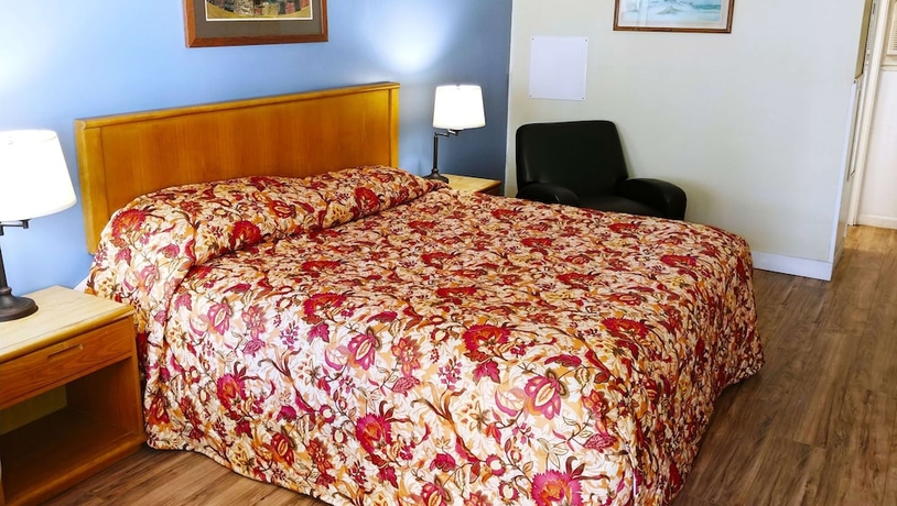 Imagen de la habitación del Hotel Hampton Motor Inn. Foto 12