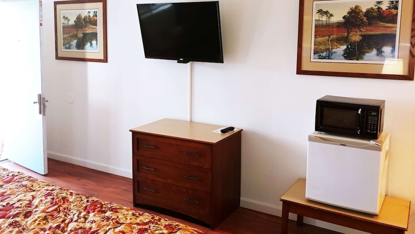 Imagen de la habitación del Hotel Hampton Motor Inn. Foto 13