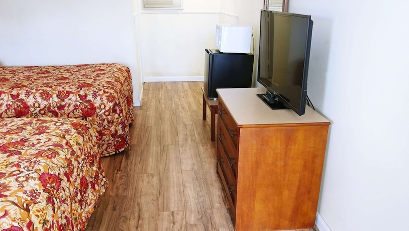 Imagen de la habitación del Hotel Hampton Motor Inn. Foto 16