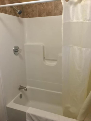 Imagen de la habitación del Hotel Hampton Motor Inn. Foto 19