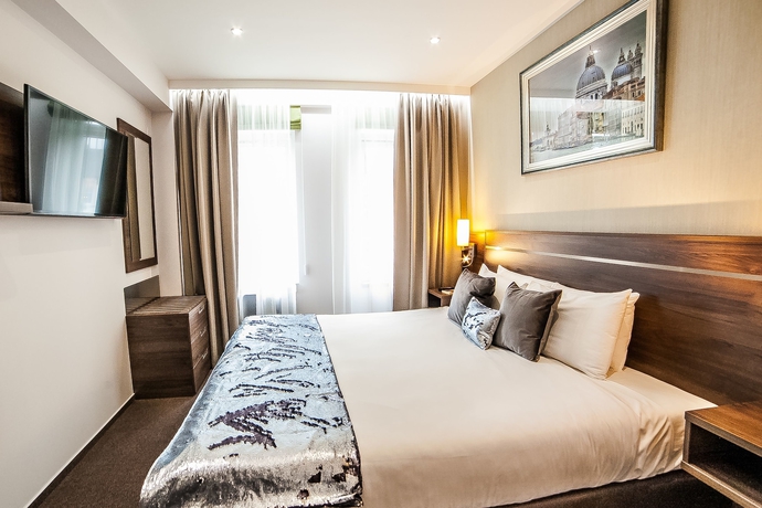 Imagen de la habitación del Hotel Hampton Suites Serviced Apartments. Foto 7
